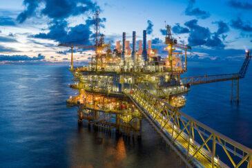 Oracle EBS implementation for a leading oil & gas production platform